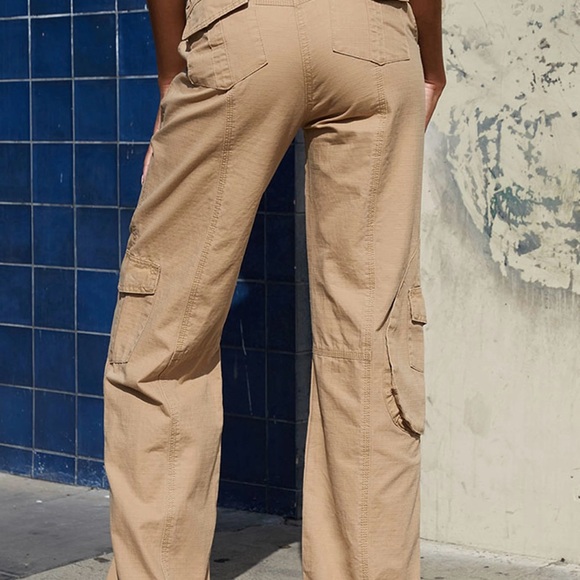 Brandy Melville Tan Cargo Pants - Picture 2 of 5
